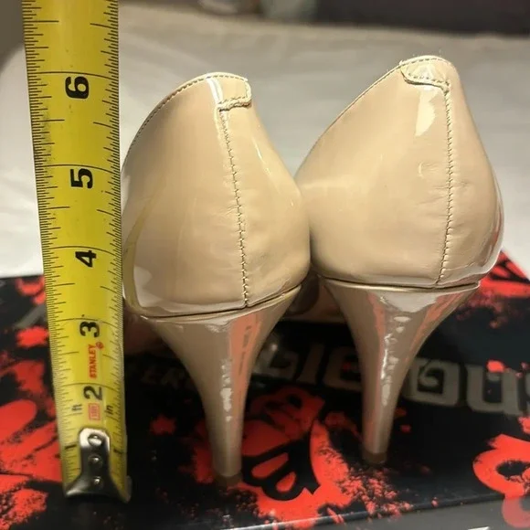 Fergalicious by Fergie Women’s 7.5 M Sammi Pumps Beige Faux Leather Stiletto - Picture 5 of 8